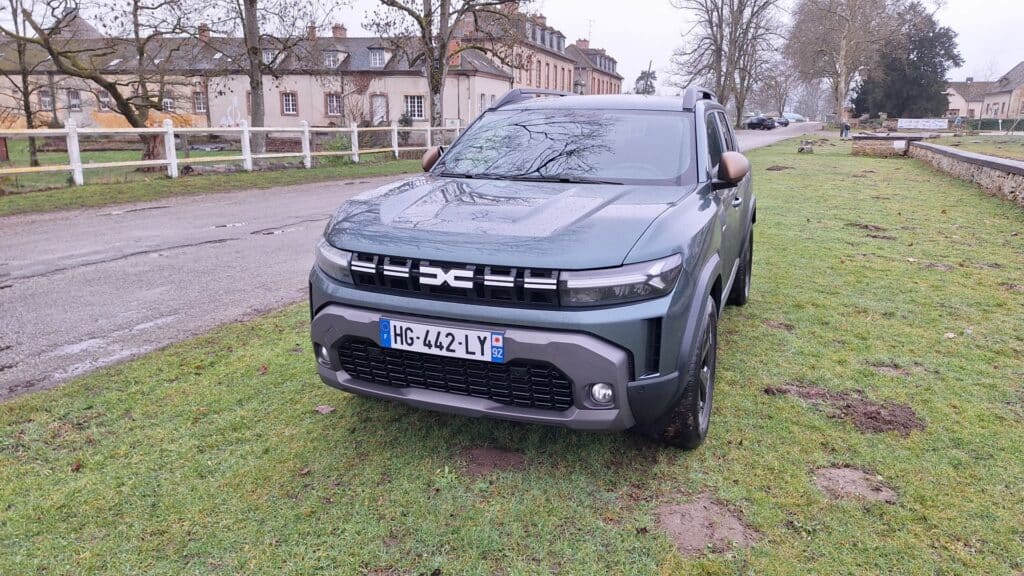 dacia duster hybride 155 (3)